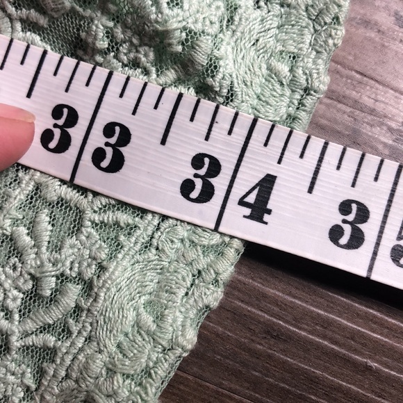 Gorgeous lace trim girls dress - Picture 7 of 10